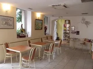 Appia Отель 2*
