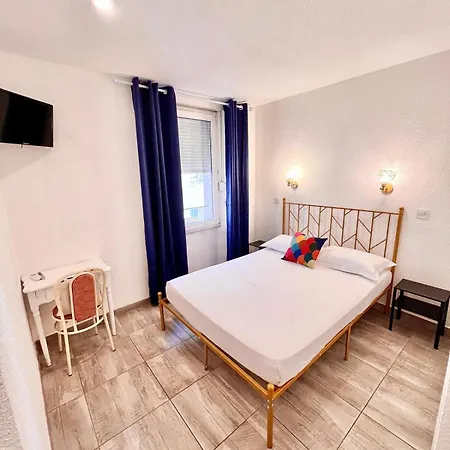 Appia Hotel 2*