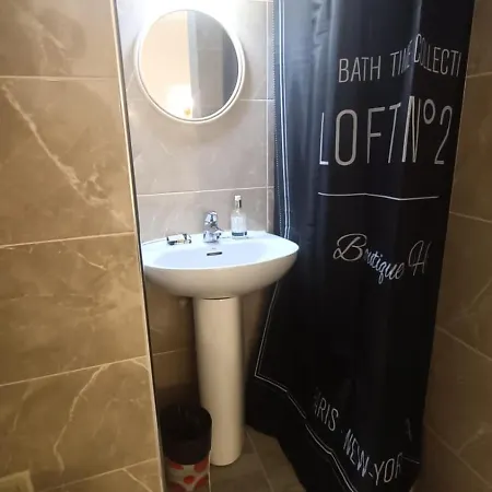 Appia Hotel 2*