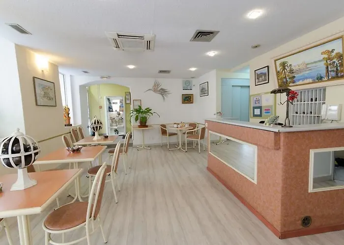 Appia Hotell 2*
