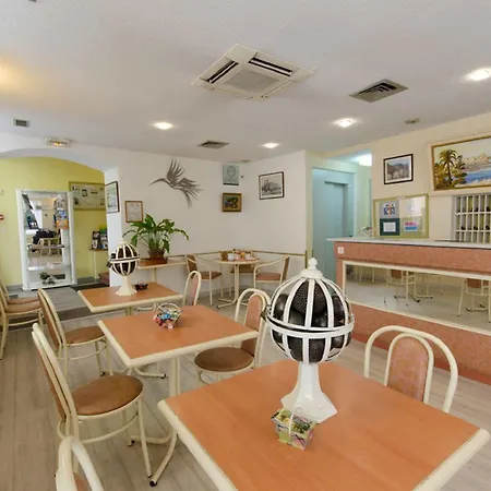 Appia Hotel